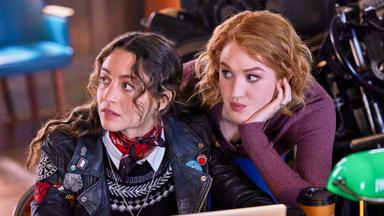 Poster episodio La Republica de Sarah 1x4