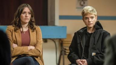 Poster episodio Feel Good 1x5