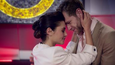 Poster episodio The One 1x1