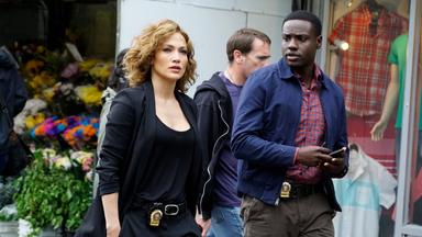 Poster episodio Shades of Blue 1x1