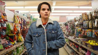 Poster episodio Trinkets 1x1