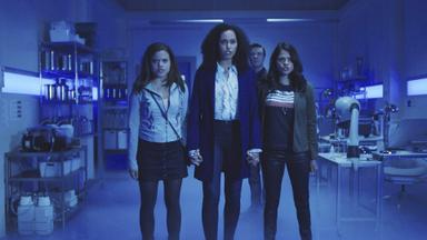 Poster episodio Hechiceras 1x1