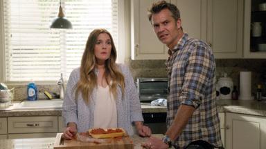 Poster episodio Santa Clarita Diet 1x1