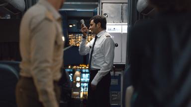 Poster episodio El camino de la noche 1x3