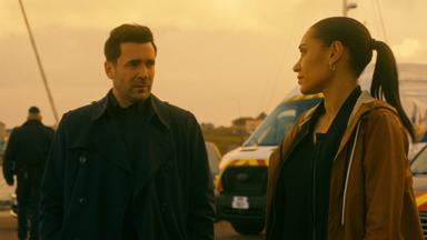 Poster episodio Saint-Pierre 1x10