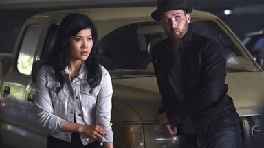 Poster episodio Scorpion 1x2