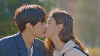 Poster episodio El amor es la meta 1x10