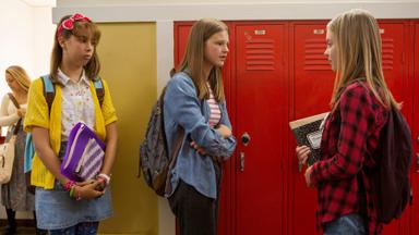 Poster episodio Everything Sucks! 1x9