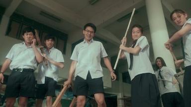 Poster episodio La chica nueva 1x13