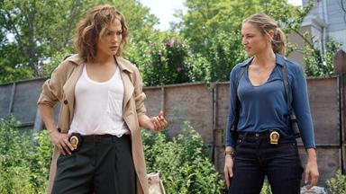 Poster episodio Shades of Blue 1x3