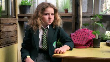 Poster episodio Turn Up Charlie 1x3