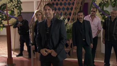 Poster episodio El Señor de los Cielos 1x8