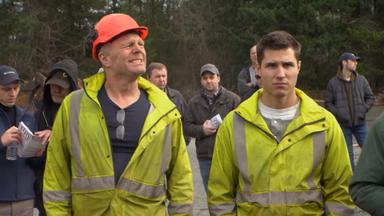 Poster episodio ¡Fuera abajo! 1x6