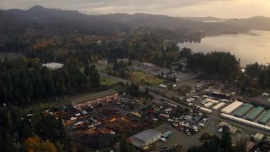 Poster episodio ¡Fuera abajo! 1x3