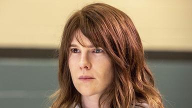 Poster episodio Tell Me Your Secrets 1x1