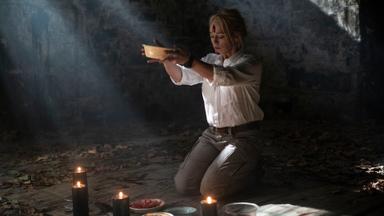 Poster episodio Hungry Ghosts 1x1