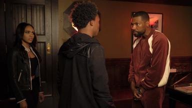 Poster episodio Black Lightning 1x1